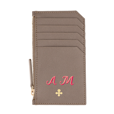 Card holder skórzany w kolorze mocca z wytłoczoną koniczyną