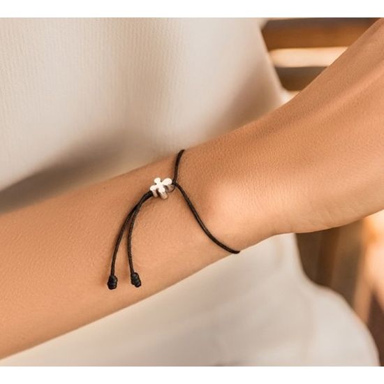 Bransoletka z Clover Lock ze złota próby 585 na cienkim ciemnoszarym sznurku